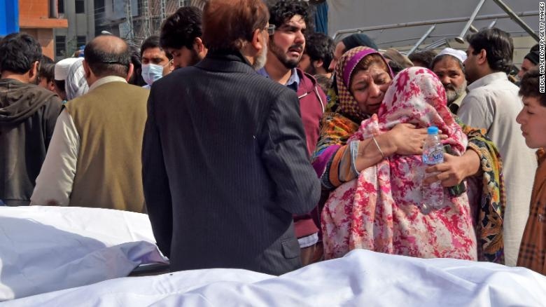 Đánh bom đẫm máu tại Pakistan khiến 56 người chết, 194 người bị thương